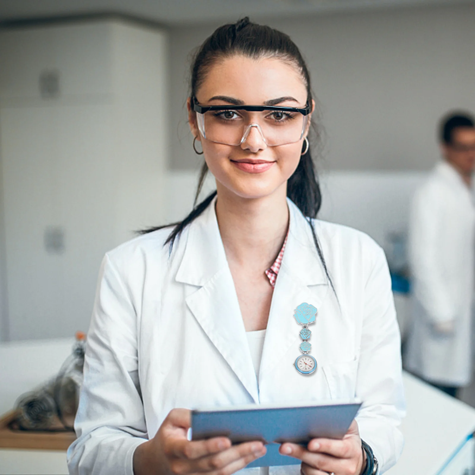 Nurse Luminous Watch Clip on Hanging Fob Rose Pattern Pocket Watch Appearance for Exam Use Flower Nurse Watches