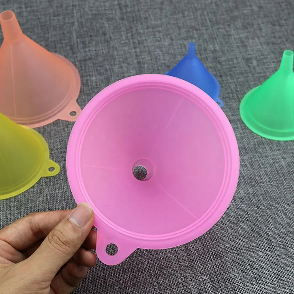 

5Pcs Mini Plastic Funnels for Essential Oil Perfume Liquid Transfer Sand Art Bottle Filling Small Containers Mini Funnels Liquid