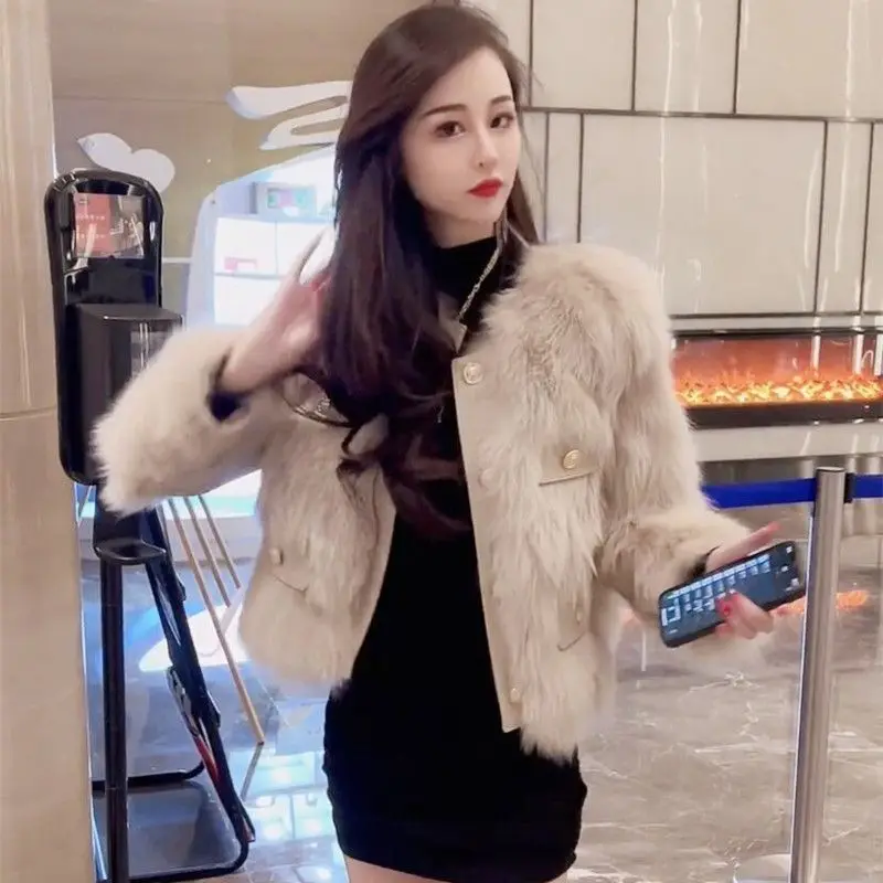Autumn Winter Short Faux Fox Fur Small Fragrant Style Coat Women Puffy Jacket Single-Breasted O-Neck Short Top Fur Coats Black