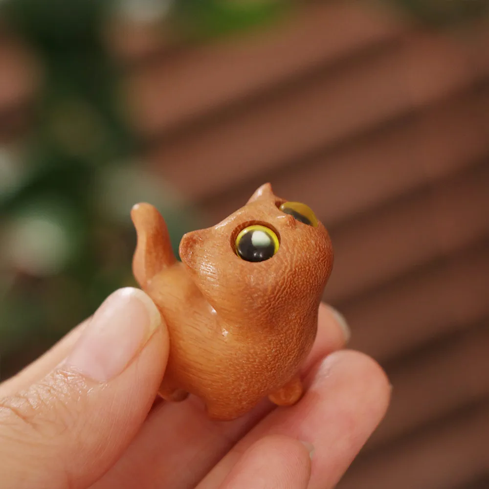 Micro Landscape Decor Sandalwood Cat Desktop Figurine Kawaii Cartoon Wooden Carved Figurine Cute Exquisite Animal Bedroom