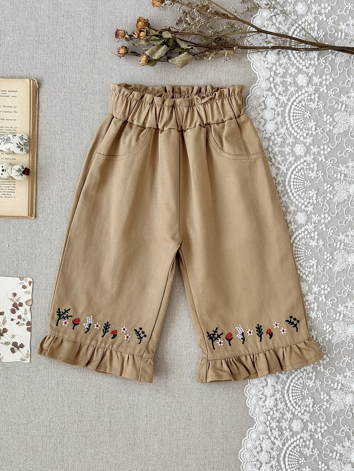 Spring Baby Vintage Khaki Casual Pants Baby Girl Plant Embroidery Ruffle Hem High Waist Comfy All-match Trousers