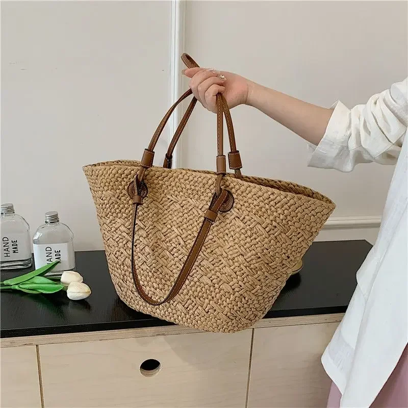 Fashion Design Woven Women\'s Bag New Large Capacity Grass Woven Versatile Shoulder Bag Vacation Beach Commuter Handheld Tote Bag