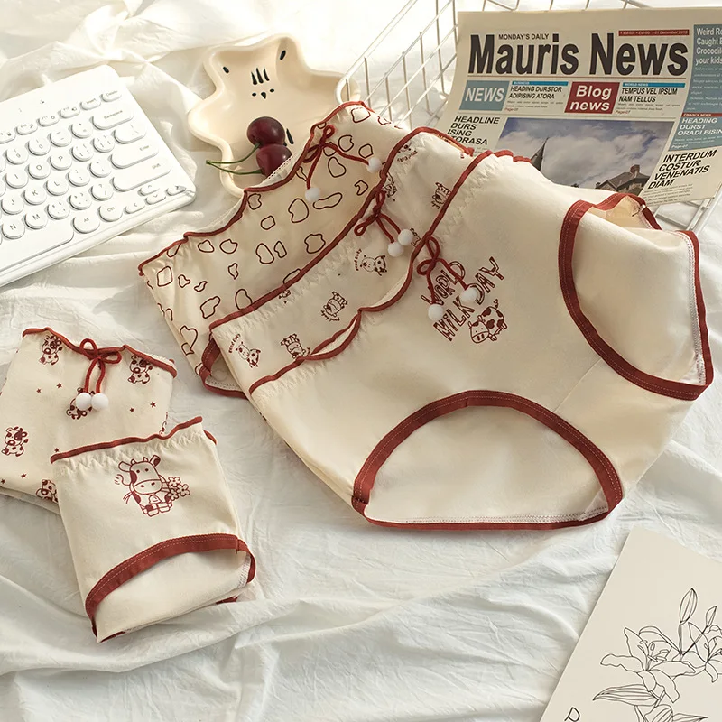 1pcs Cotton Panties Student Cartoon Print Underwears Girls Breathable Underpant Sweet Panty Female Mid Waist Comfort Soft Briefs