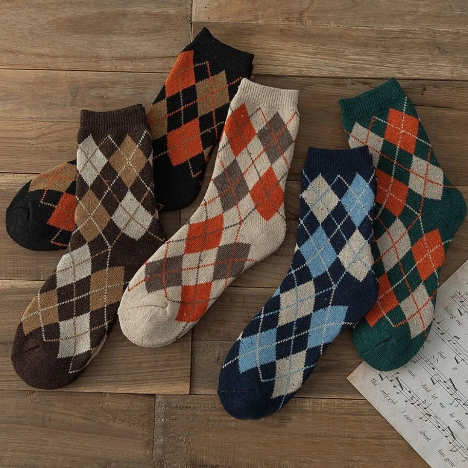 New Autumn And Winter Socks For Children Skin-Friendly Casual Brown Fashion Retro Plaid British Style Student Middle Tube Socks