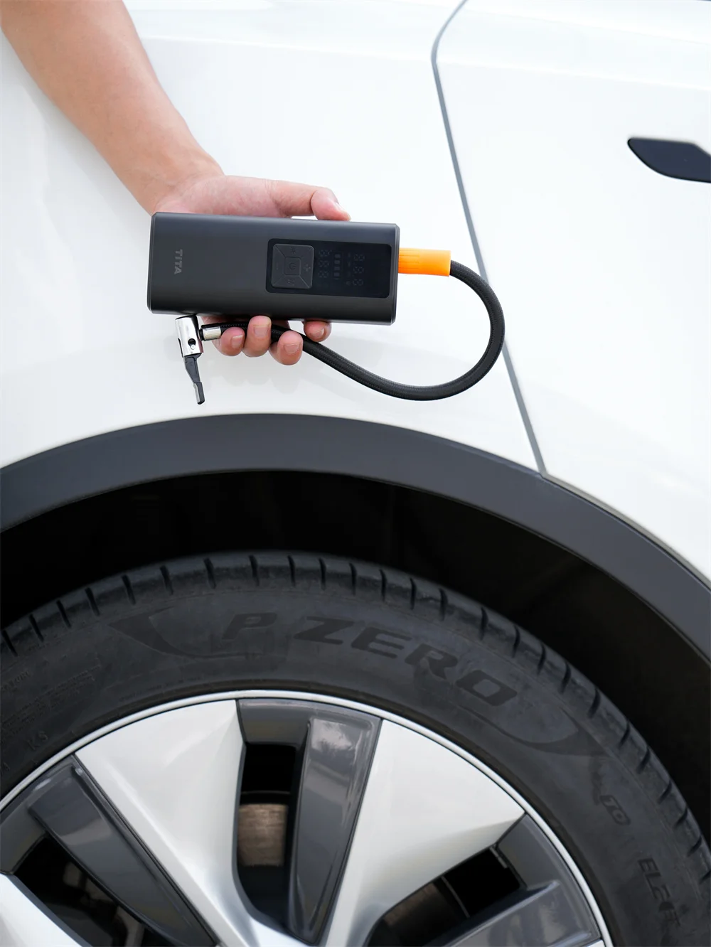 Pompa ad aria intelligente Pompa a sfera elettrica portatile con gonfiaggio rapido a sfera con manometro accurato e display LCD digitale