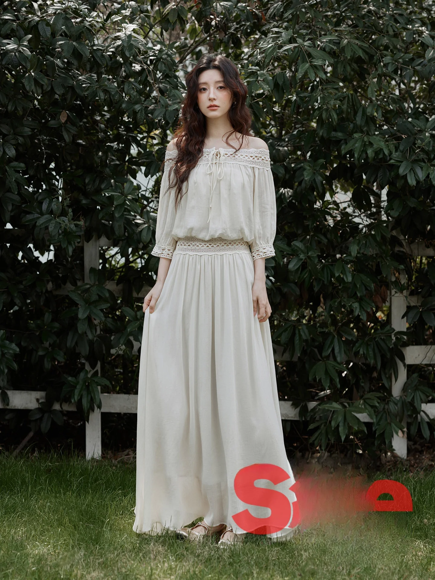 

Early Spring Korean Style Shirt And Skirt Set Shoulder Bared Holiday Vibes High Waist Loose Fit Commute Ready Pure Color