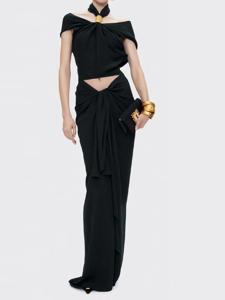 

Retro summer women's new two-piece gold button hanging neck knitted short coat high waist slim Joker overskirt fashion suit.