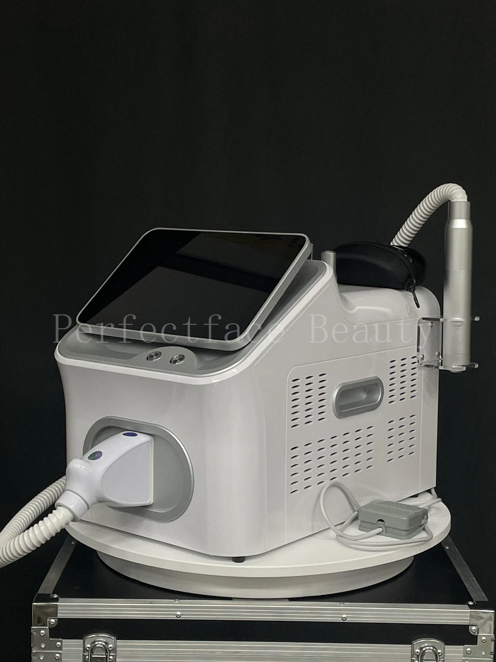 Factory Price 3000W 532nm 1064nm 1320nm Nd YAG Picosecond Laser Tattoo Removal Machine Carbon Laser Peeling 1064nm 532nm CE