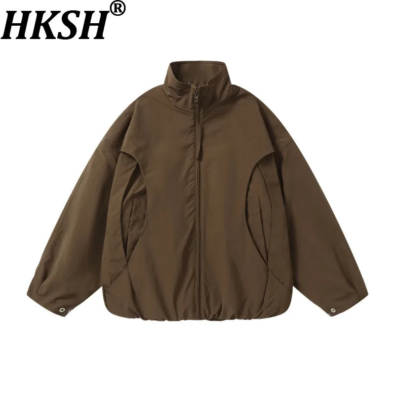 

HKSH Autumn Winter New Men Dark Thickened Pocket Design Warm Jacket Trendy Fashion Versatile Lamb-Wool Safari Style Coat HK15517