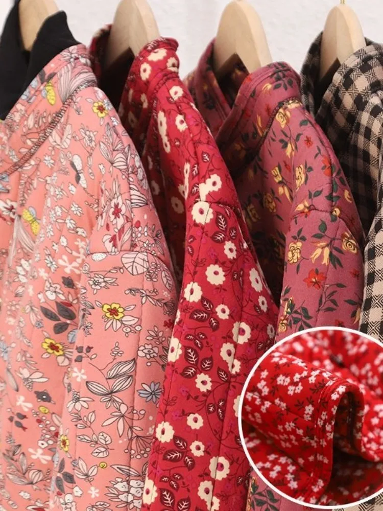 

Thickened Camel down Cotton Jacket Women's Floral Print 50 to 60 Years Old Style New Arrival Winter Coat Loose Fit Button Detail