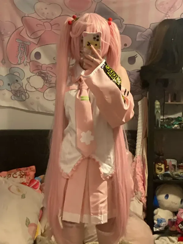 New Pink Miku Cospl… - image