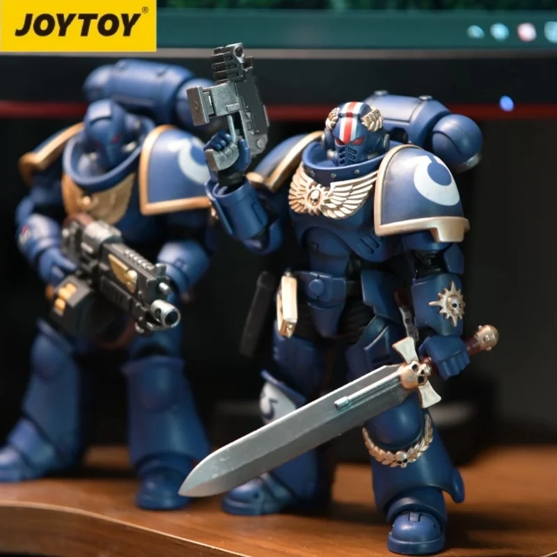 

Warhammer 40K JOYTOY Ultramarines Heroes of The Chapter 3 предмета Posca Фигурка Касторовая модель Подвижные игрушки Er Herman Collection