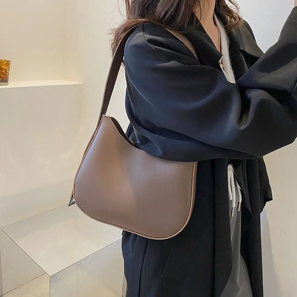 

Portable PU Half-Moon Underarm Bag Large Capacity with Zipper Shoulder Bag Solid Color Handbags Shopping