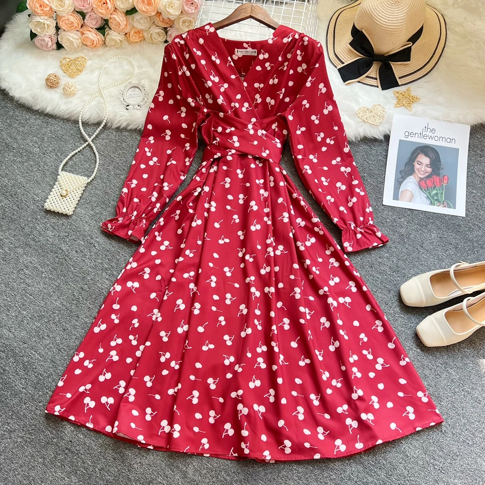 YuooMuoo فستان امرأة 2026 جديد أوروبا موضة أنيقة الخصر النحيف ضمادة فستان حفلة طويلة خمر Y2K الكرز طباعة ملابس حريمي