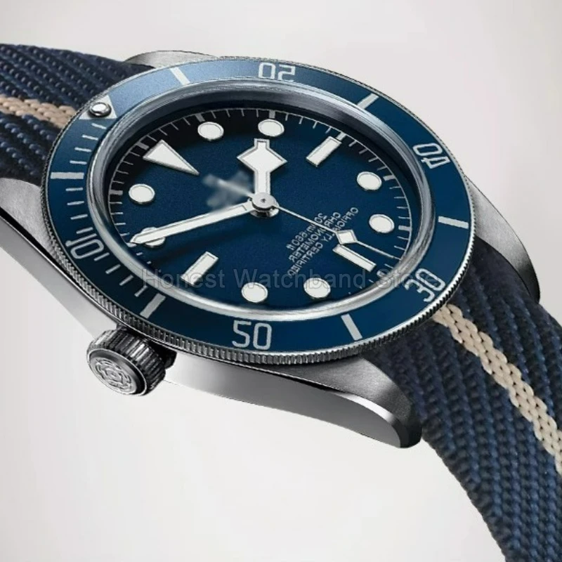 Cinturino per orologio in nylon di qualità premium da 22 20 mm per Tudor Heritage Black Bay Bracciale traspirante e delicato sulla pelle Fibbia speciale con fiore