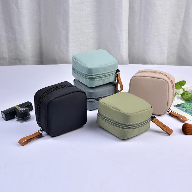 Portable Multi-Purpose Small Cosmetic Bag Mouth Red Bag Sanitary Cotton Storage Change Purse Coin Purse Travel Accessories