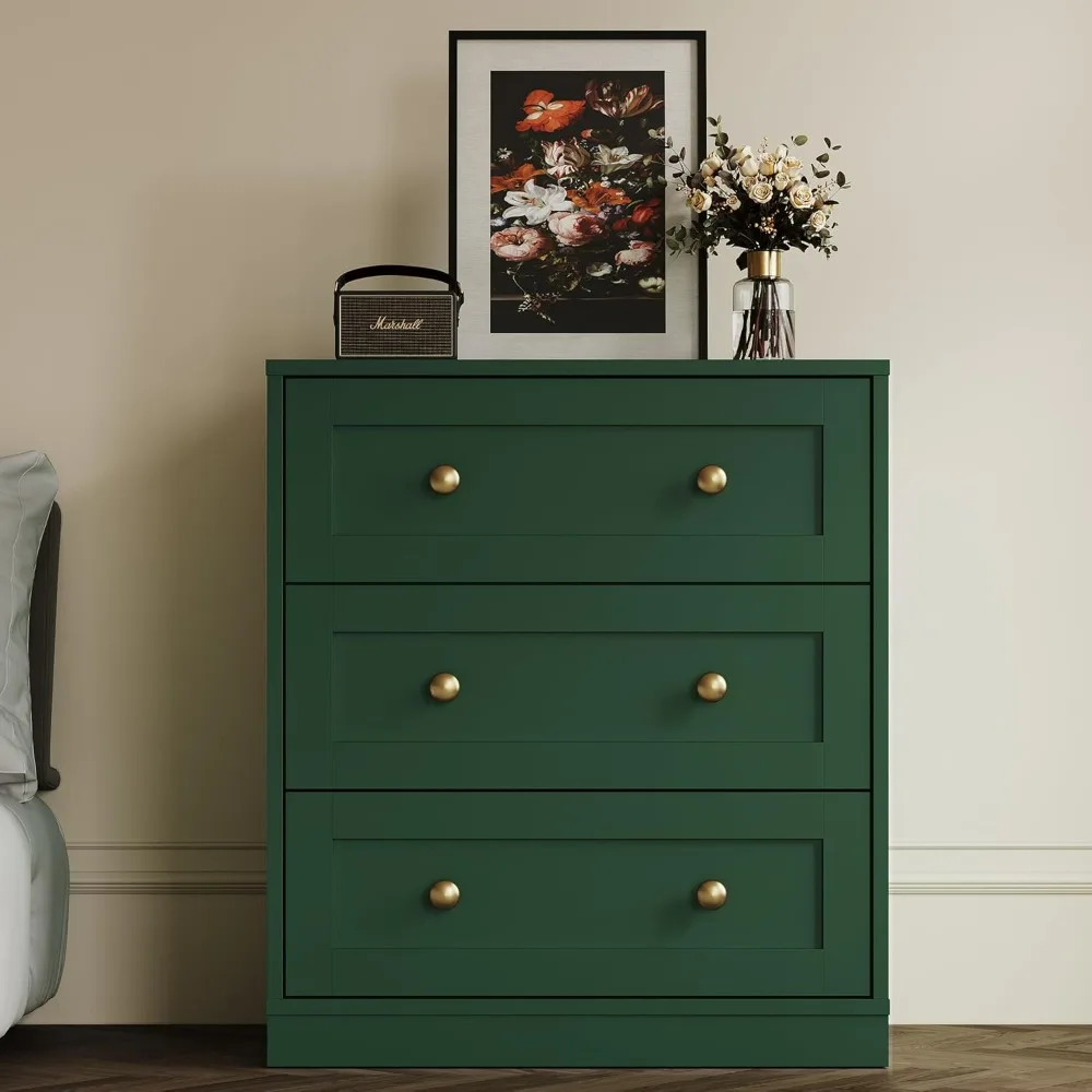 زوج من طاولات النوم الخشبية الكبيرة مع 3 أدراج، وطاولات جانبية حديثة تتميز بمقابض مستديرة ذهبية