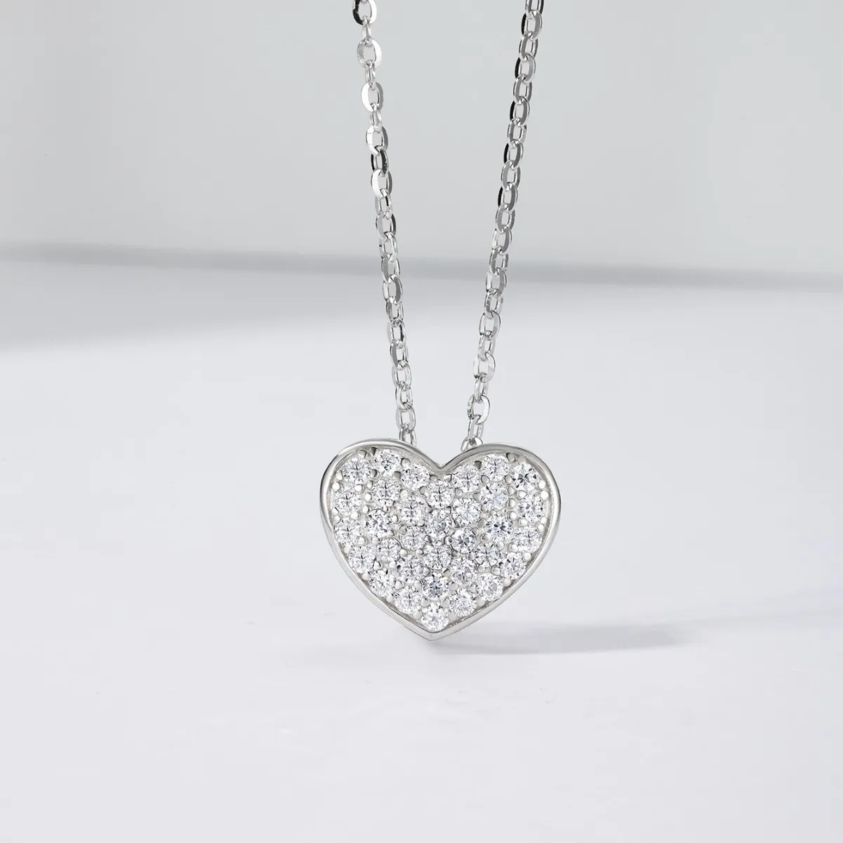 

Super Shining Moissanite heart pendant Necklace for Women S925 Silver Plated 18K Gold Lab Diamond Engagement necklace Jewelry