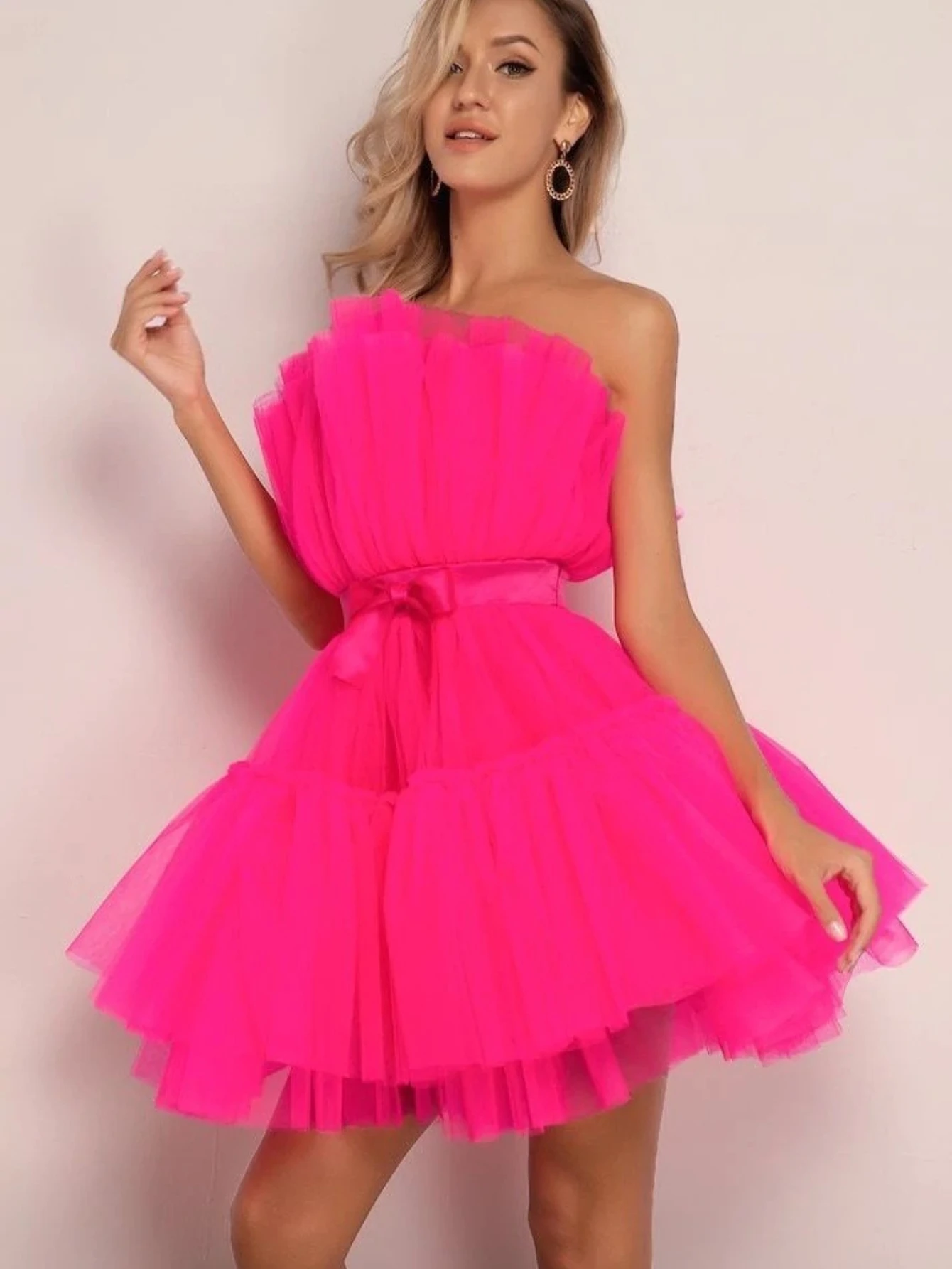 Vestido de fiesta de noche Sexy para mujer, vestido plisado con lazo y espalda descubierta de malla, minivestido corto elegante para boda, cumpleaños, graduación, vestido de cóctel