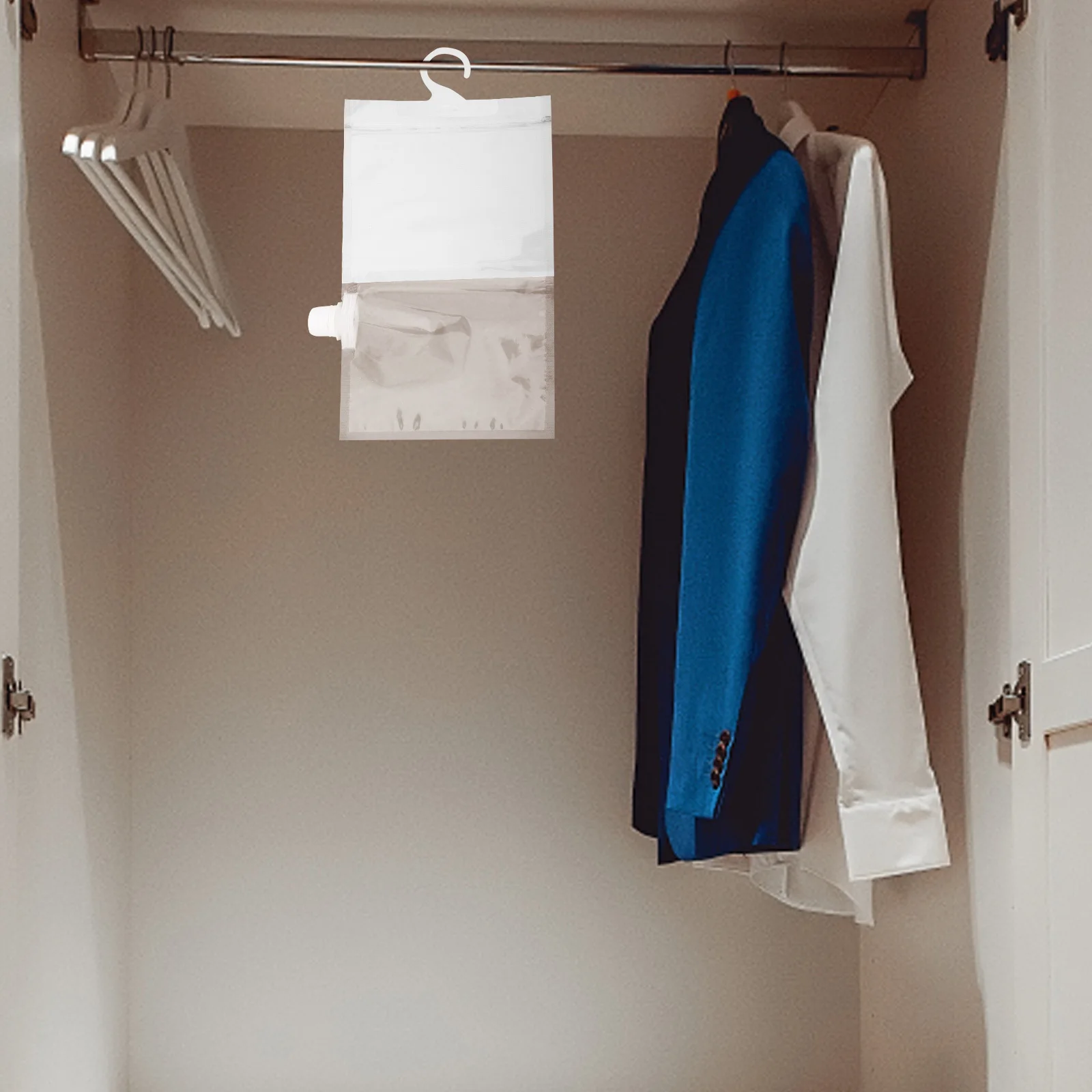 

10Pcs Hanging Moisture Absorber Bags Clear Reusable Dehumidifiers Closet Dormitory Home Car Boat Packs Hanging Bags for Boat