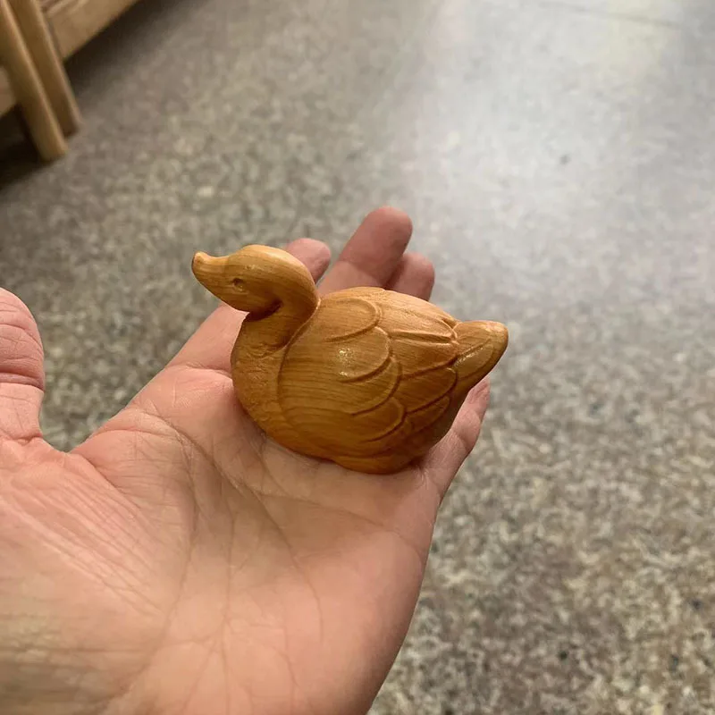 Solid Wood Carved Small Swan Animal Handicraft Ornaments Office accessories Children's Gifts Collect souvenirs