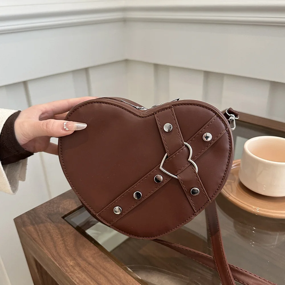 حقيبة صغيرة عصرية على شكل قلب للنساء 2025 حقيبة كروس غير رسمية ذات اتجاه جديد، حقيبة كتف لطيفة وشخصية #5