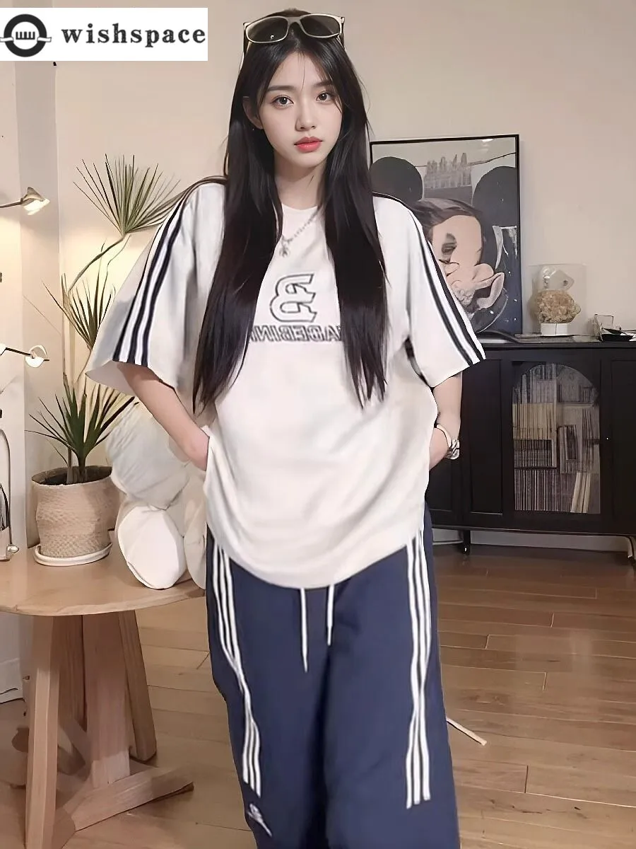 Spring/Summer Loose Short Sleeved T-shirt Fashion Wide Legged Pants Sportswear Age Reducing Two Piece Set