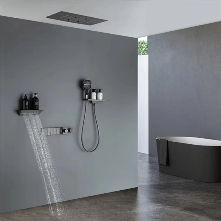 نظام صنبور دش كروم نحاسي مصقول، رأس دش يدوي عالي الضغط، رشاش مطري ناعم للتدليك، طقم متكامل للحمام