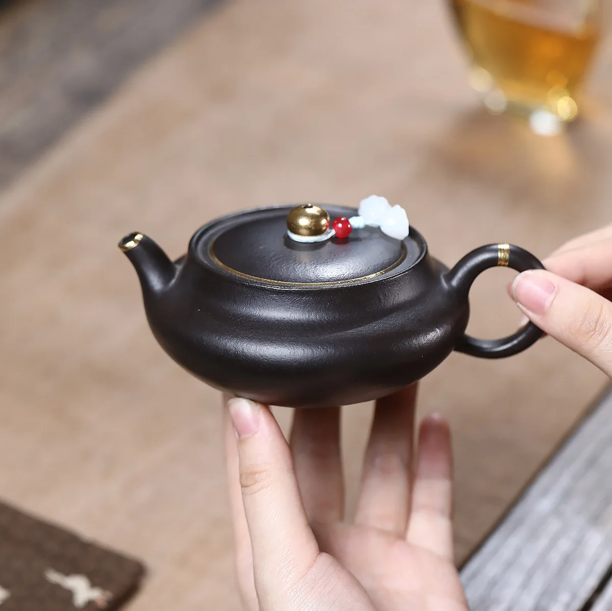 Handmade Yixing Purple Clay Pot Ore Small Coal Kiln Sand Painted Gray Plate Pile Ball Hole Card Cover 180C
