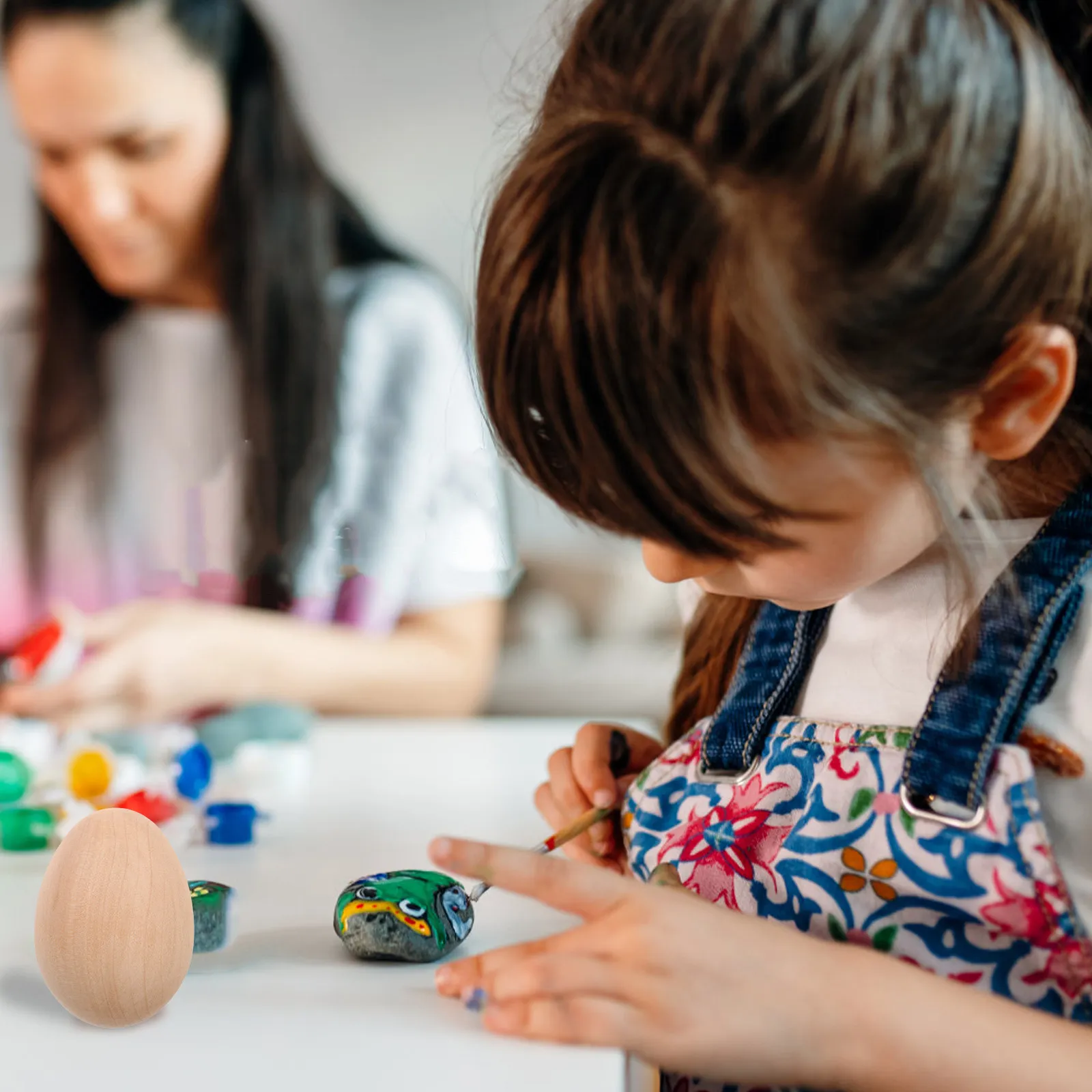 6Pcs 시뮬레이션 계란 장식 공예품을위한 나무 계란 도색되지 않은 나무 계란 DIY 부활절 장식 홈 가든 레이아웃 장식 용품