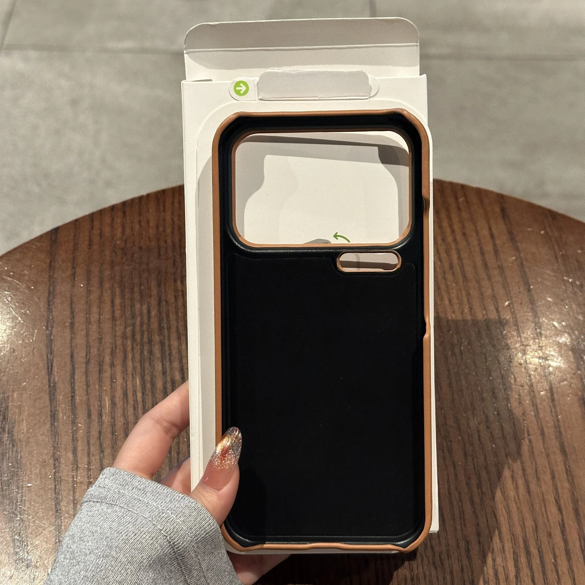 حافظة لهاتف XIAOMI 17 Pro Max غطاء بسيط من جلد الخراف المغناطيسي بلوري بدون حدود لهاتف XIAOMI 17 Pro Max ممتص للصدمات Funda