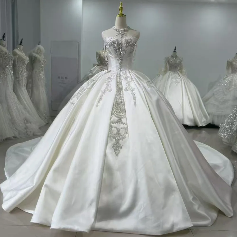 Brautkleid Sweetheart Sleeveless Lace Up Back Ball Gown Wedding Dresses Customized Satin Rhinestones Bride Dress
