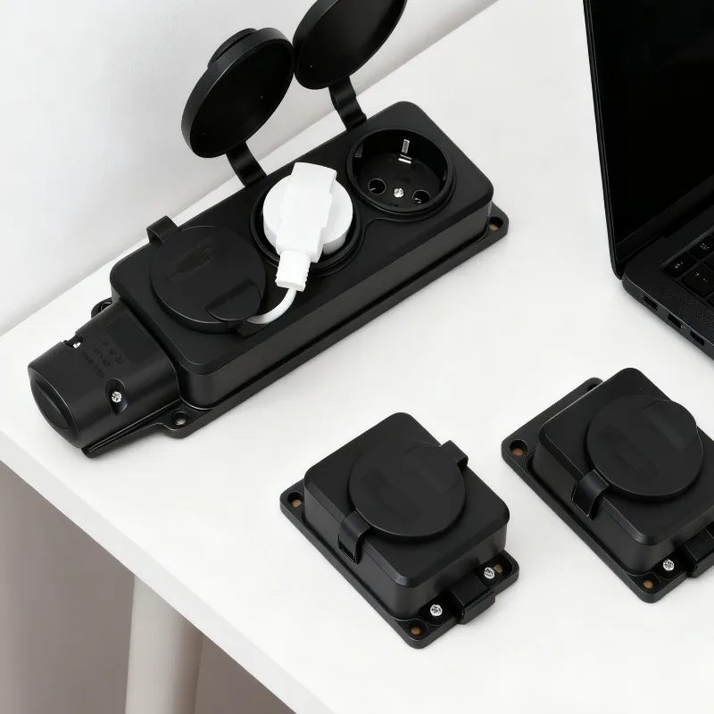 Connector Socket Waterproof Dustproof Design European Standard 1/2/3-position Outlet Wireless Extension Power Strip with Cover