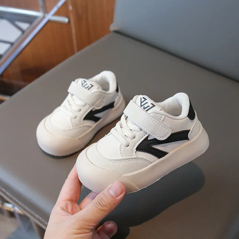 Children\'s Non-slip Artificial Leather Skateboarding Shoes Baby Boys Girls Shoes Autumn Spring Kid\'s Light Casual Footwear