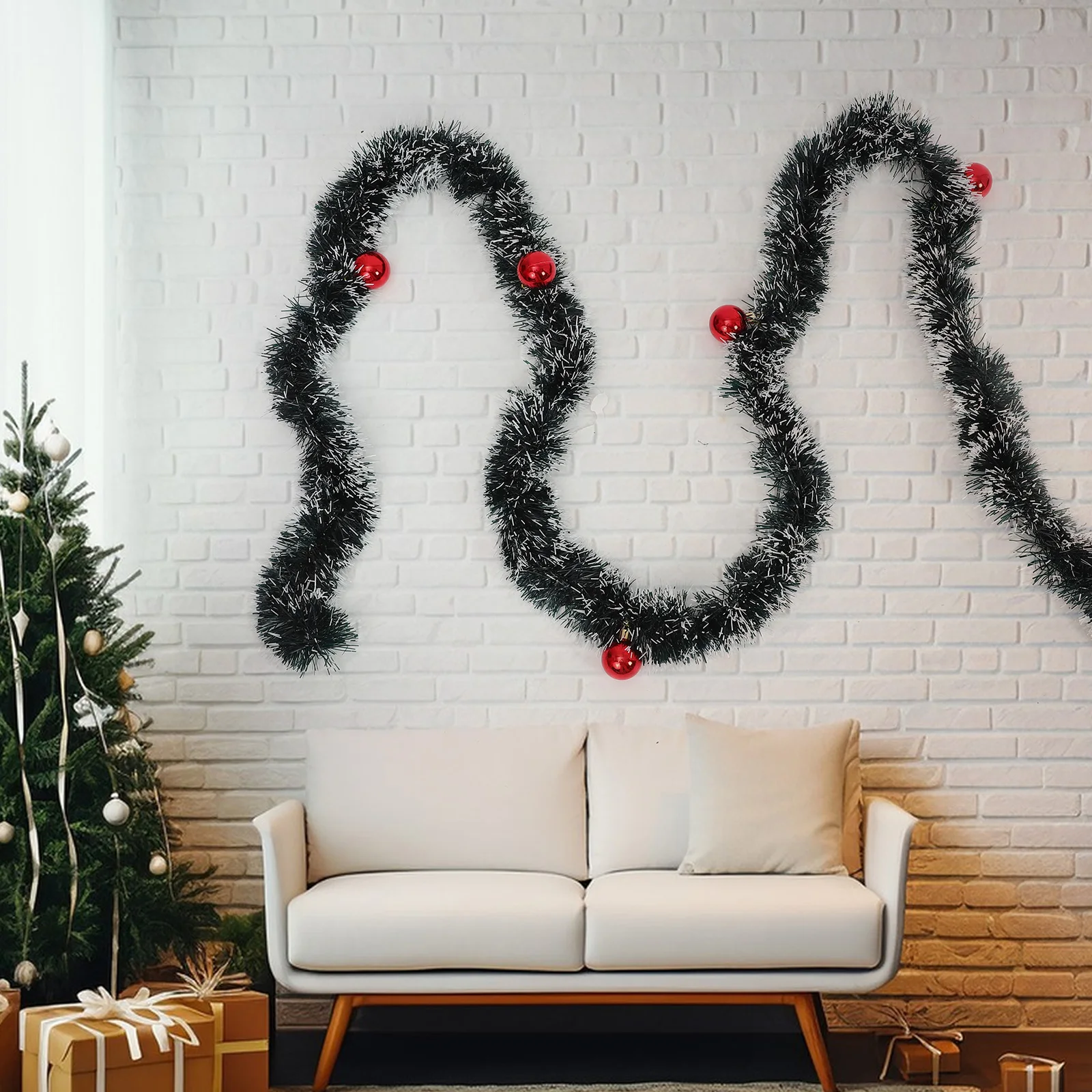 

14pcs Christmas Decor Bright Plastic Xmas Garland For Classroom Home Party Wall Hanging Outdoor Use Xmas Party Supplies