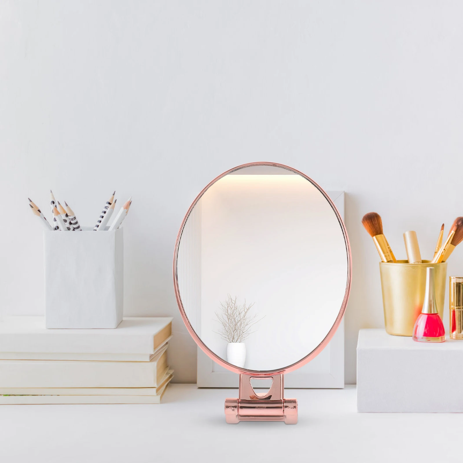 

Handheld Makeup Mirror Double-Sided Foldable Metal Glass Compact Portable Mirror for Applying Eyeliner Lipstick Shaving