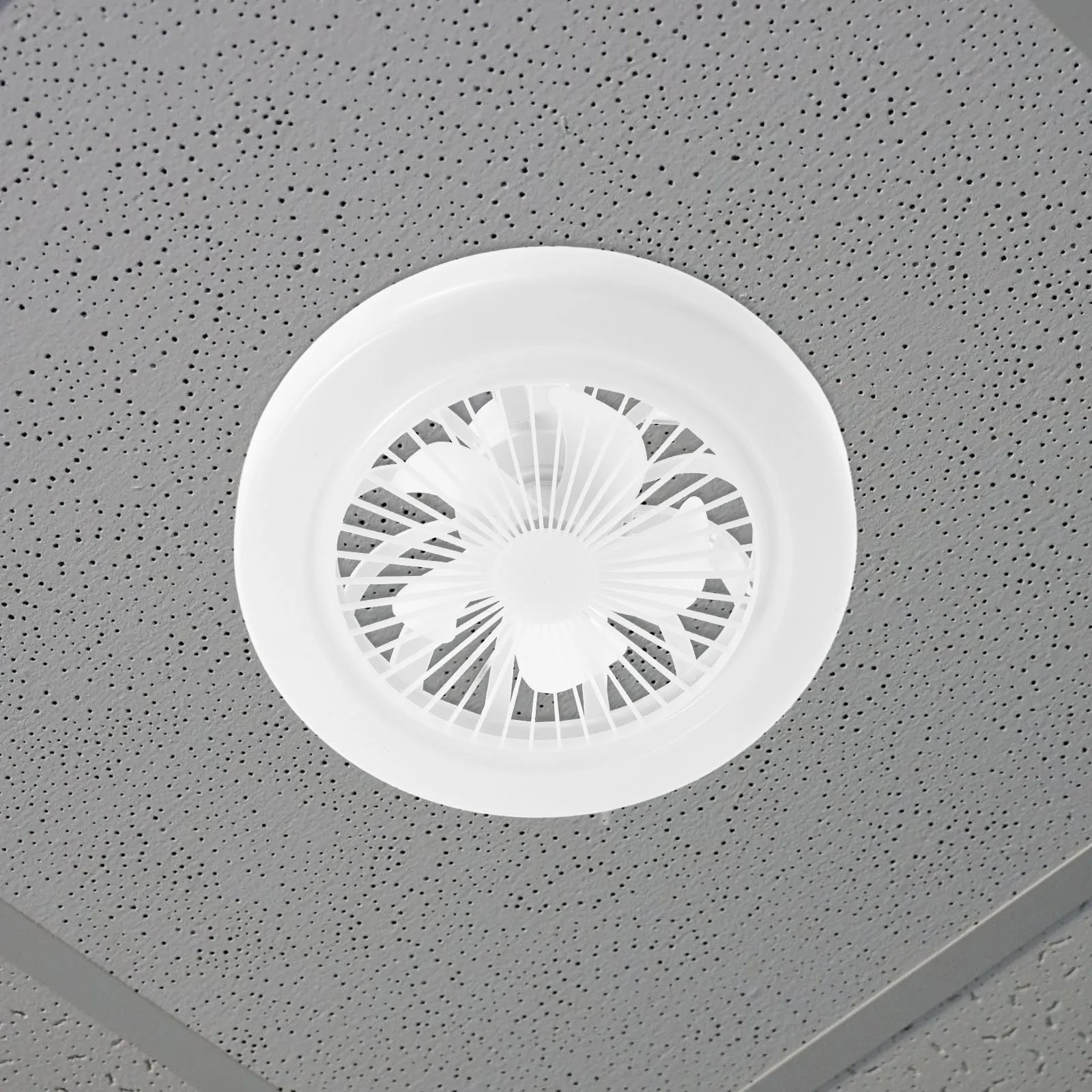 

1 set 50W E27 LED Remote Efficient Brightness Adjustable Compact Bedroom Kitchen Fan Lamp Socket Ceiling for Home