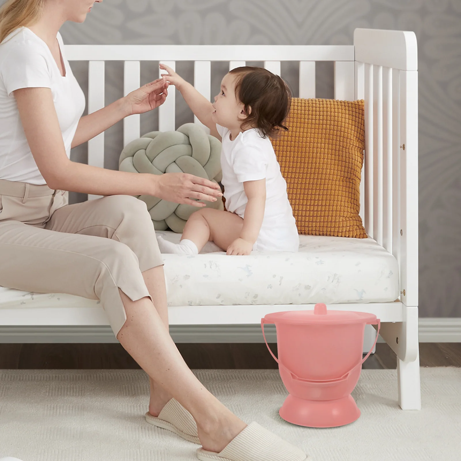 

Long Lasting Plastic Urinal Spittoon for Home Travel Easy Wash Compact Lightweight Urine Pot Chamber Pot Plastic Spittoon Urinal