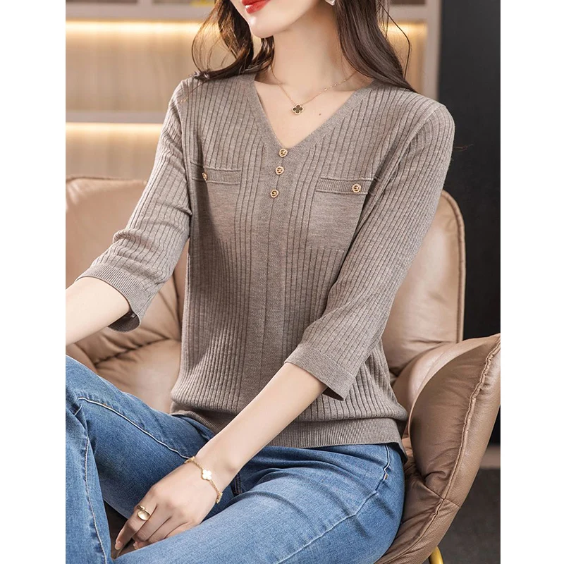 Summer Loose Casual V-neck Buttons Knitted T-shirt Ladies 3/4 Sleeve Simple Fashion All-match Top Women Solid Color Pullover Tee