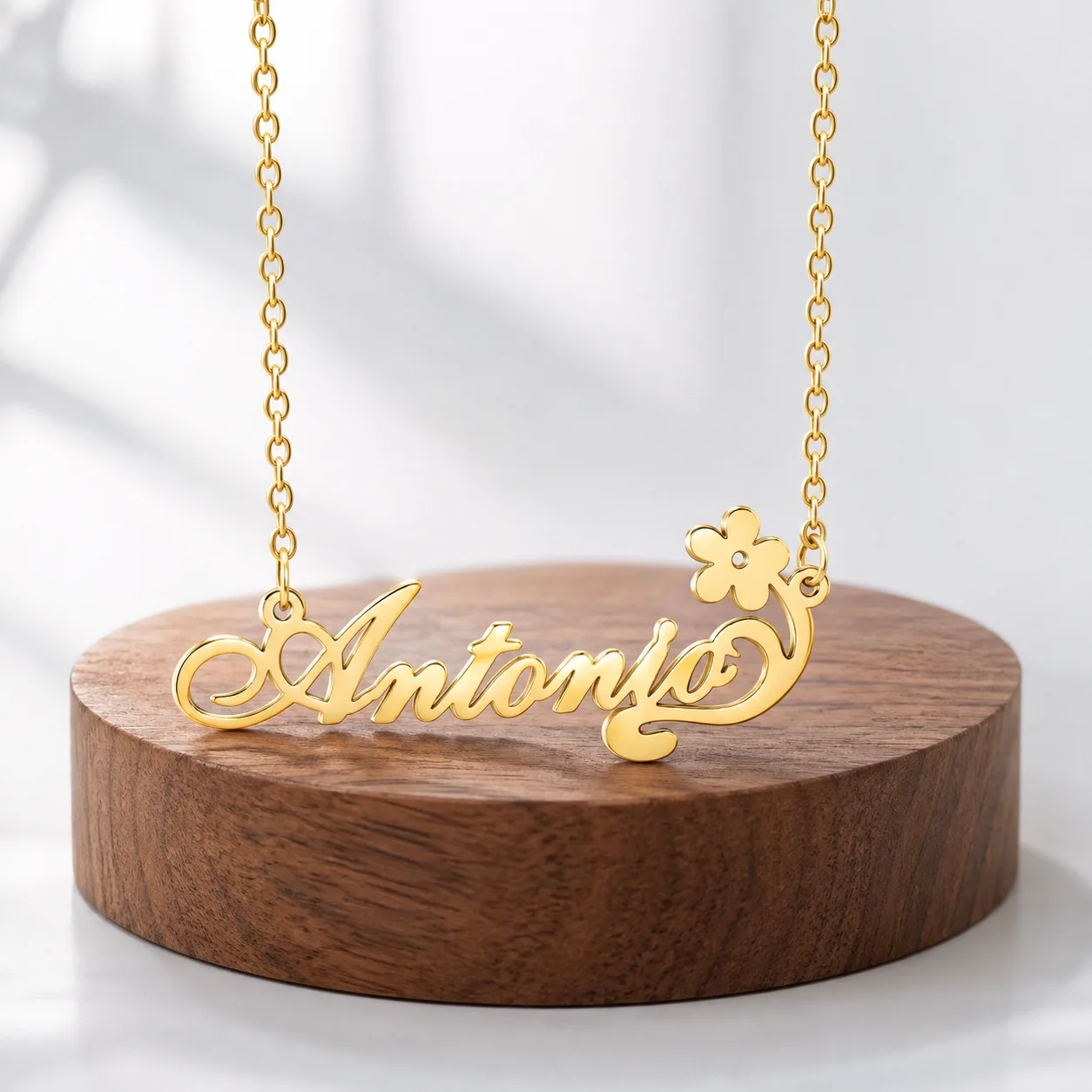 Luxury Personalized Stainless Steel Name Necklace Dainty Flower Pendant Jewelry Romantic Gift For Couples Gold Rose Gold Plated