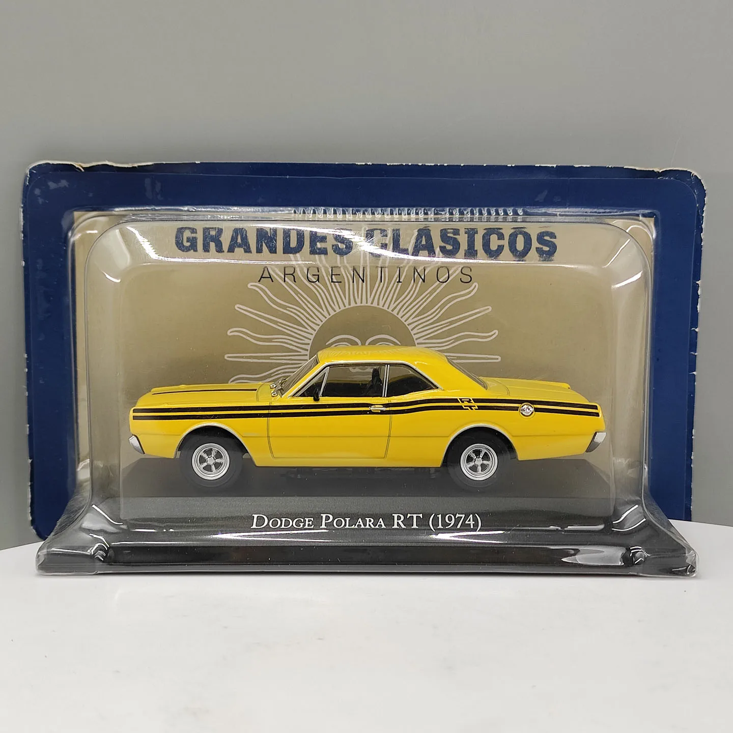 Modelo de Coche de Aleación POLARA RT 1974 a Escala 1:43
