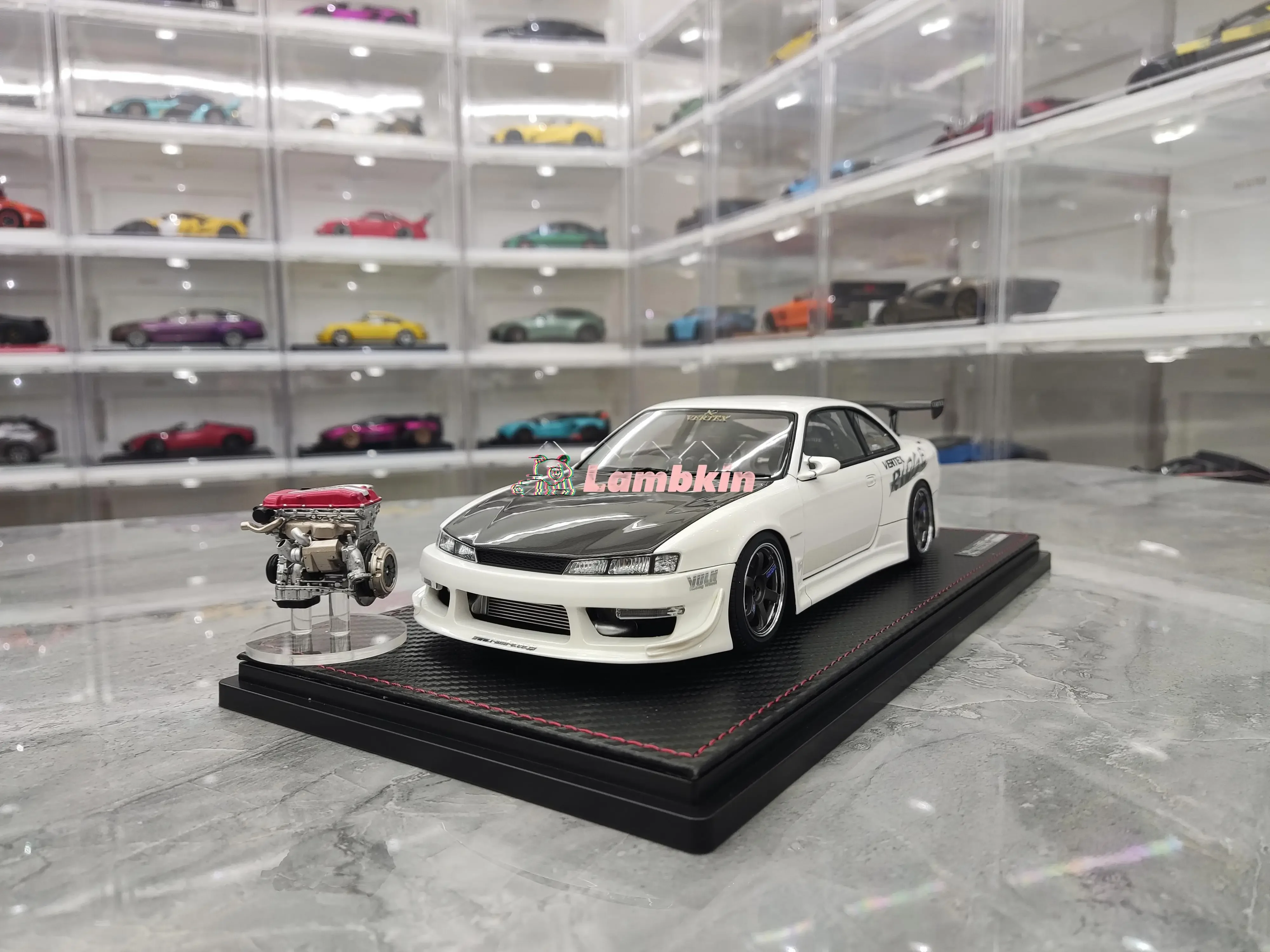 IG 1:18 para VERTEX S14 con simulación de motor, colección de modelos de coche de resina, modelos de gama alta, regalos de colecciones