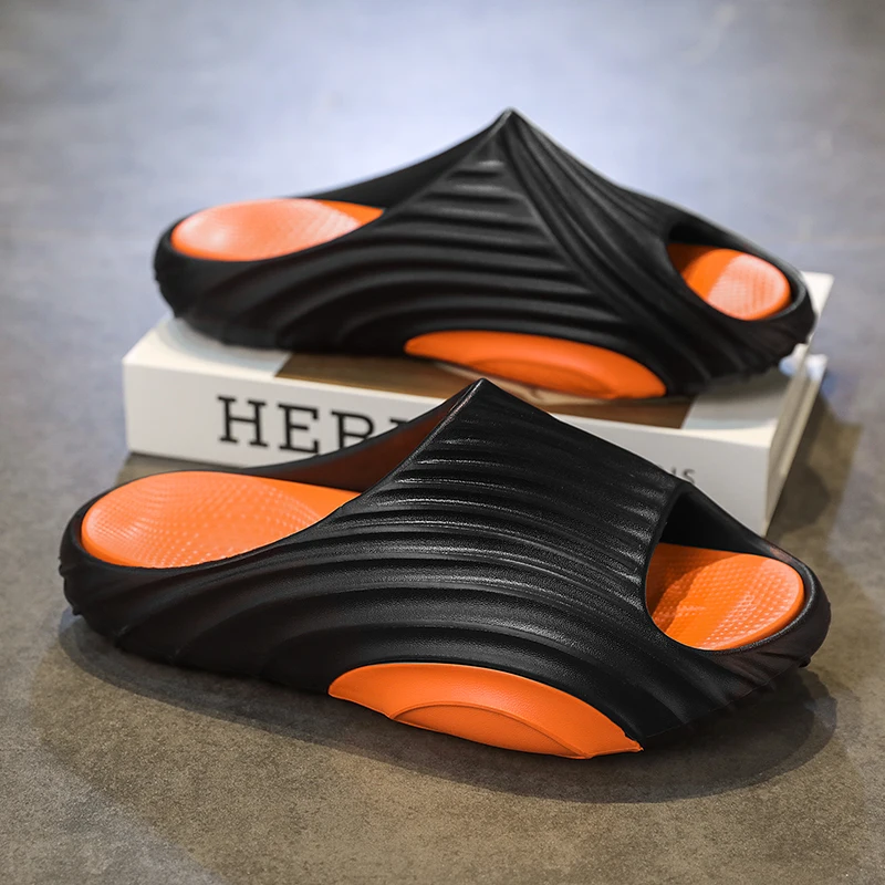 

HKDQ Мужские сандалии нового дизайна, нескользящие легкие пляжные шлепанцы, высококачественная уличная обувь для мужчин, парковая повседневная обувь на толстой подошве