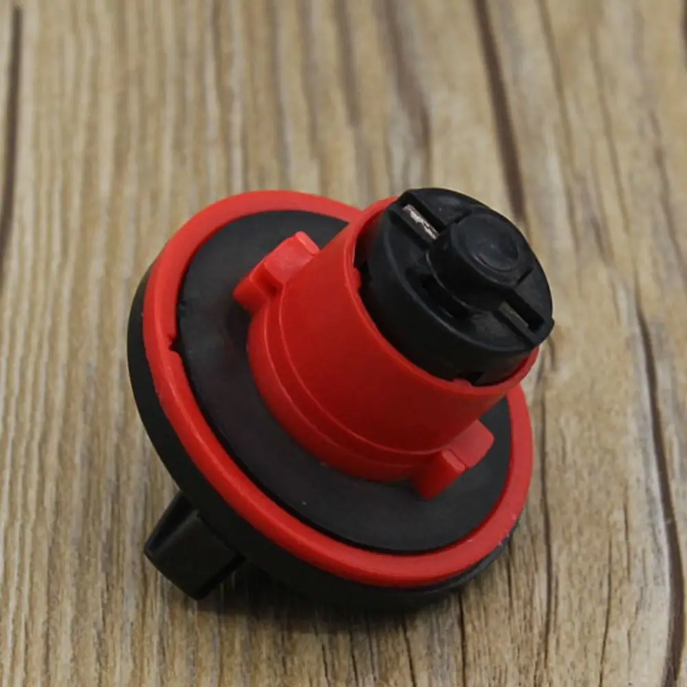 New Black&Red Motorcycle Accessories Pedal 5.4cm Tank Cap 100 Fuel Cover Motorcycle Accessories