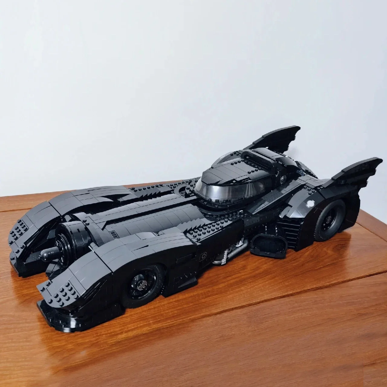 Famous Movie Super Car Moc 76139 The Tumble 1989 Batmob Model 3306Pcs Building Blocks Brick Puzzle Toys for Kids Children Gift