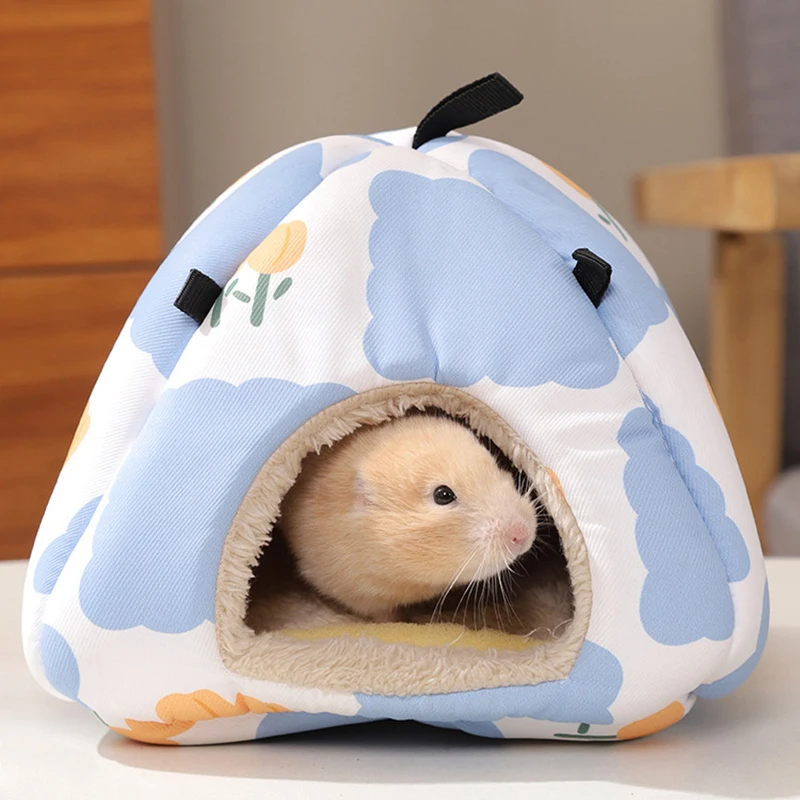 Cute Hamster Nest Strawberry Pattern Warm Soft Bed Small Animal House Cage Sleeping Bed Pet Plush Mat for Squirrel Guinea Pigs