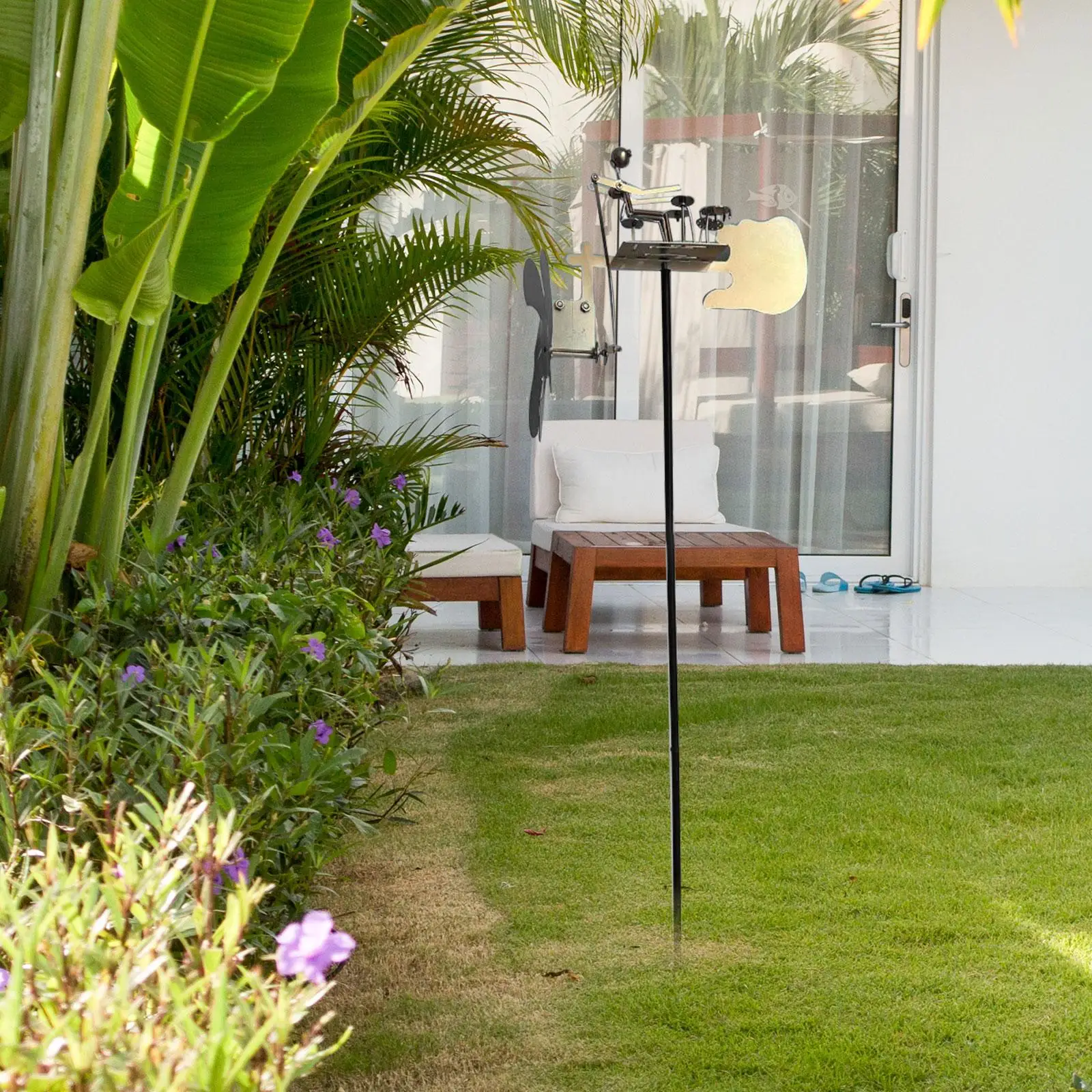 

Барабанщик Ветряная мельница Современная музыкальная статуя перкуссиониста для патио на открытом воздухе в помещении