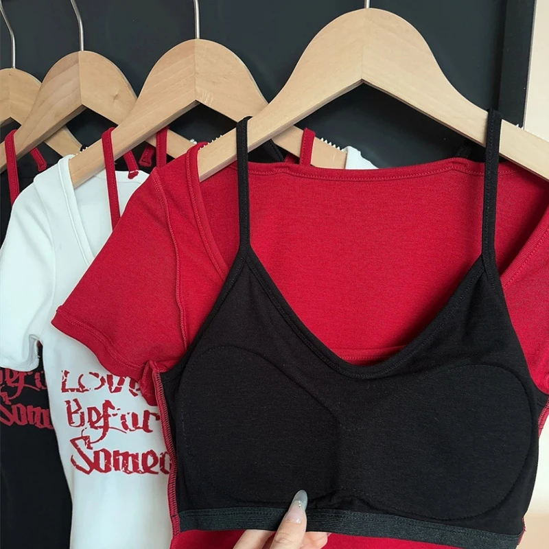 สาวเผ็ดย้อนยุคพิมพ์ลายการเย็บปะติดปะต่อกันปลอมสองเสื้อยืดแขนสั้นฤดูร้อนลำลองฮาราจูกุเซ็กซี่แฟชั่นสตรีทท็อป