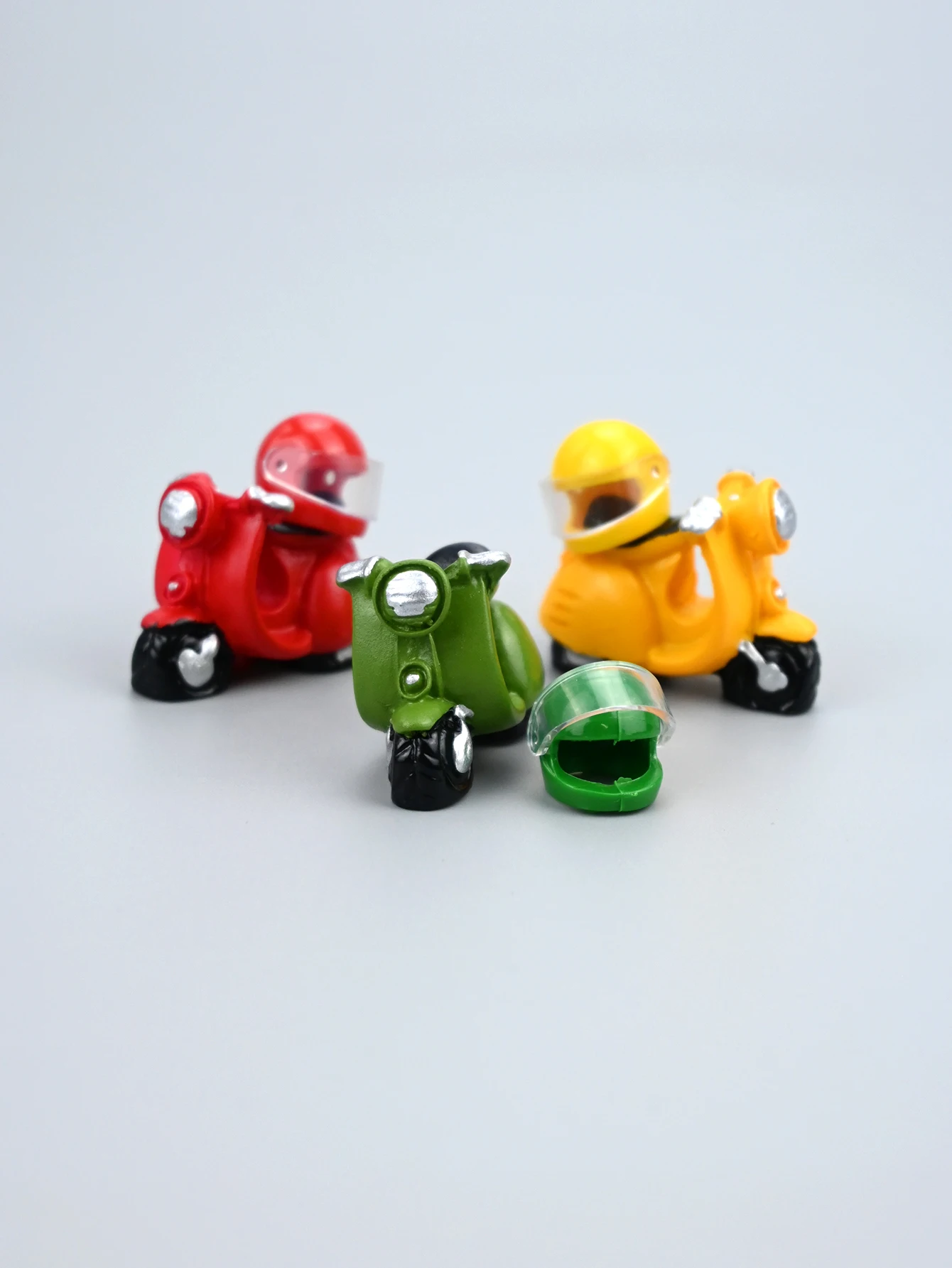 2 sztuki: miniaturowy motocykl – Motorcycle Helmets recenzja i cena
