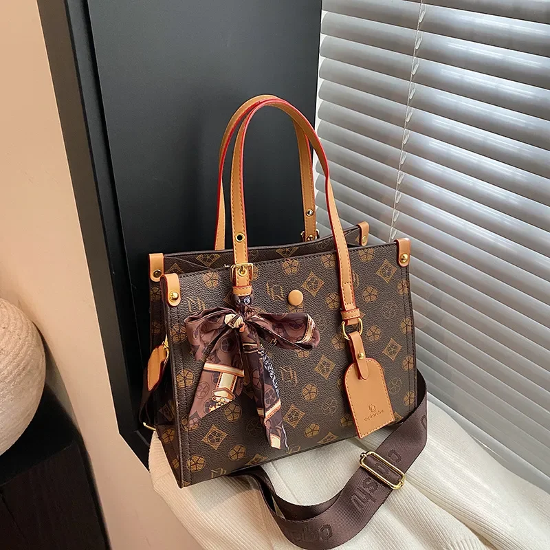 

Wholesale pricenew Free shipping designer bags for womens Shoulder Single shoulder commuting light luxury women's crossbody bag